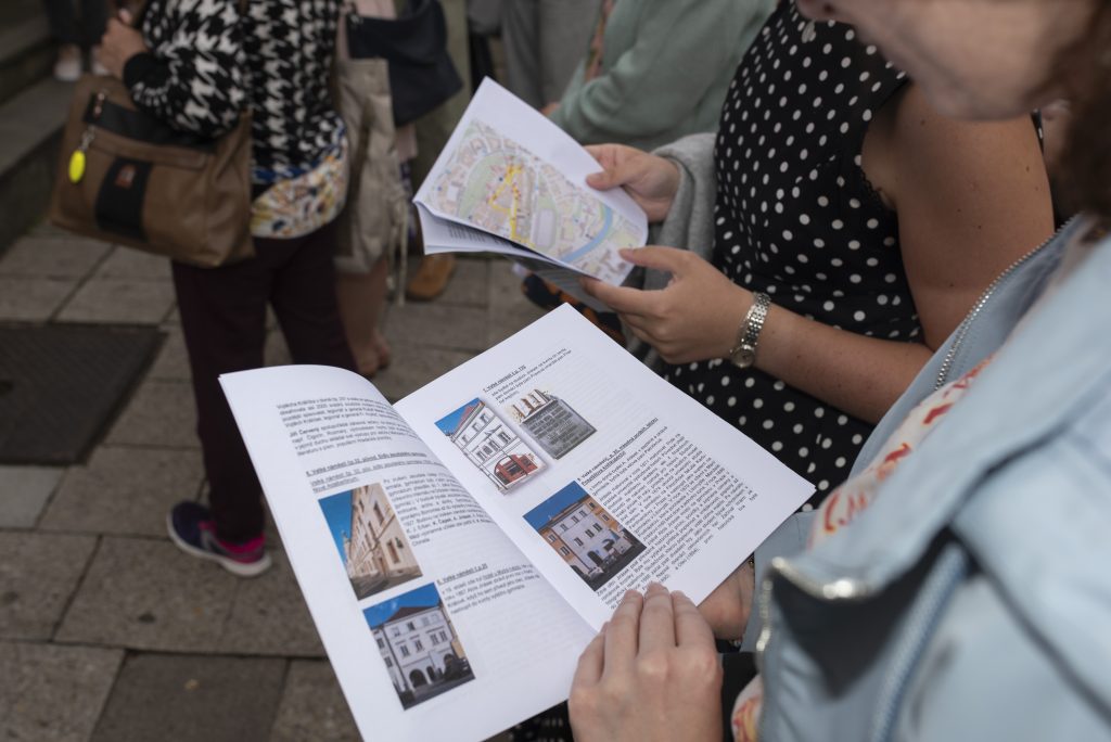 Komentovaná procházka po stopách spisovatelů - Studijní a vědecká knihovna v Hradci Králové