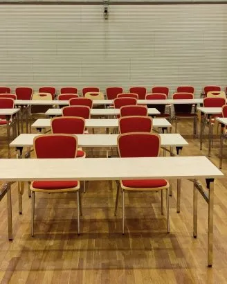 Interiér - Studijní a vědecká knihovna v Hradci Králové