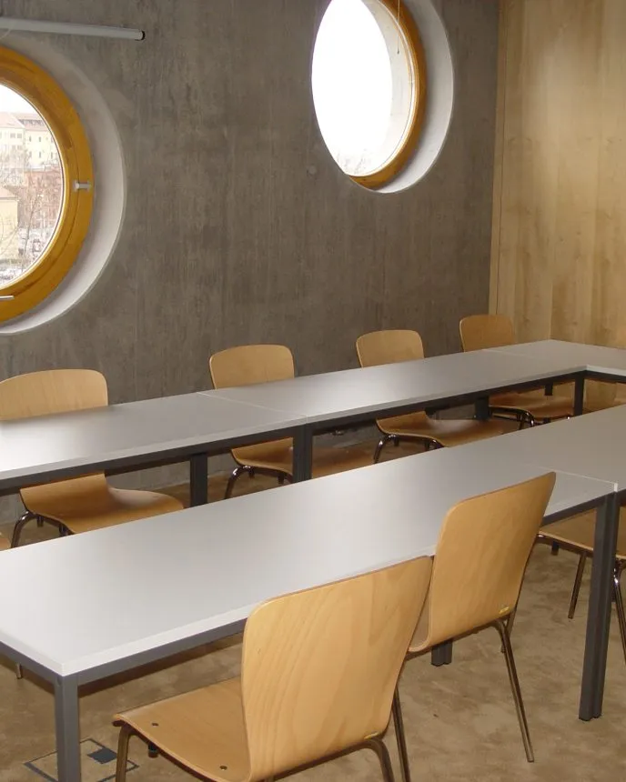 Interiér - Studijní a vědecká knihovna v Hradci Králové