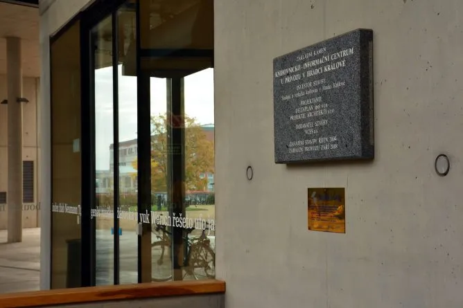 Historie knihovny - Studijní a vědecká knihovna v Hradci Králové