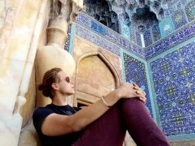 Írán není arabská země!